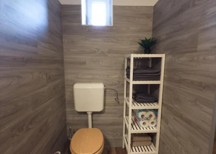 Marta Vendeghaz Apartament