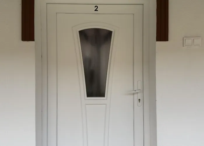 Apartament Marta Vendeghaz *