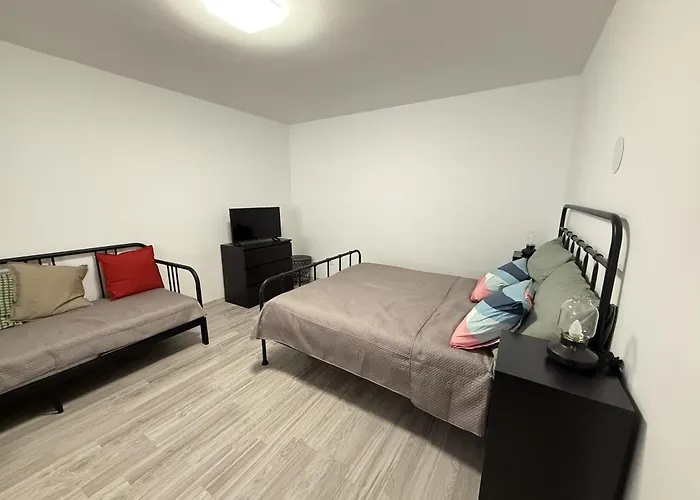 Marta Vendeghaz Apartament